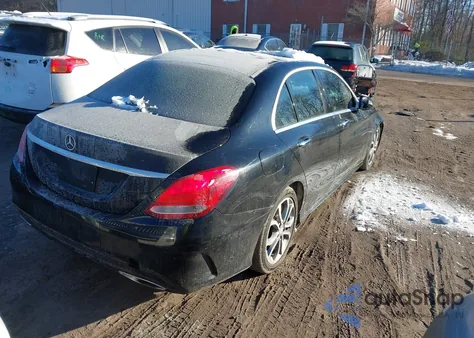 2016 Mercedes-Benz C 300 Sport 4Matic из США, поврежденный, VIN 55SWF4KB4GU176266